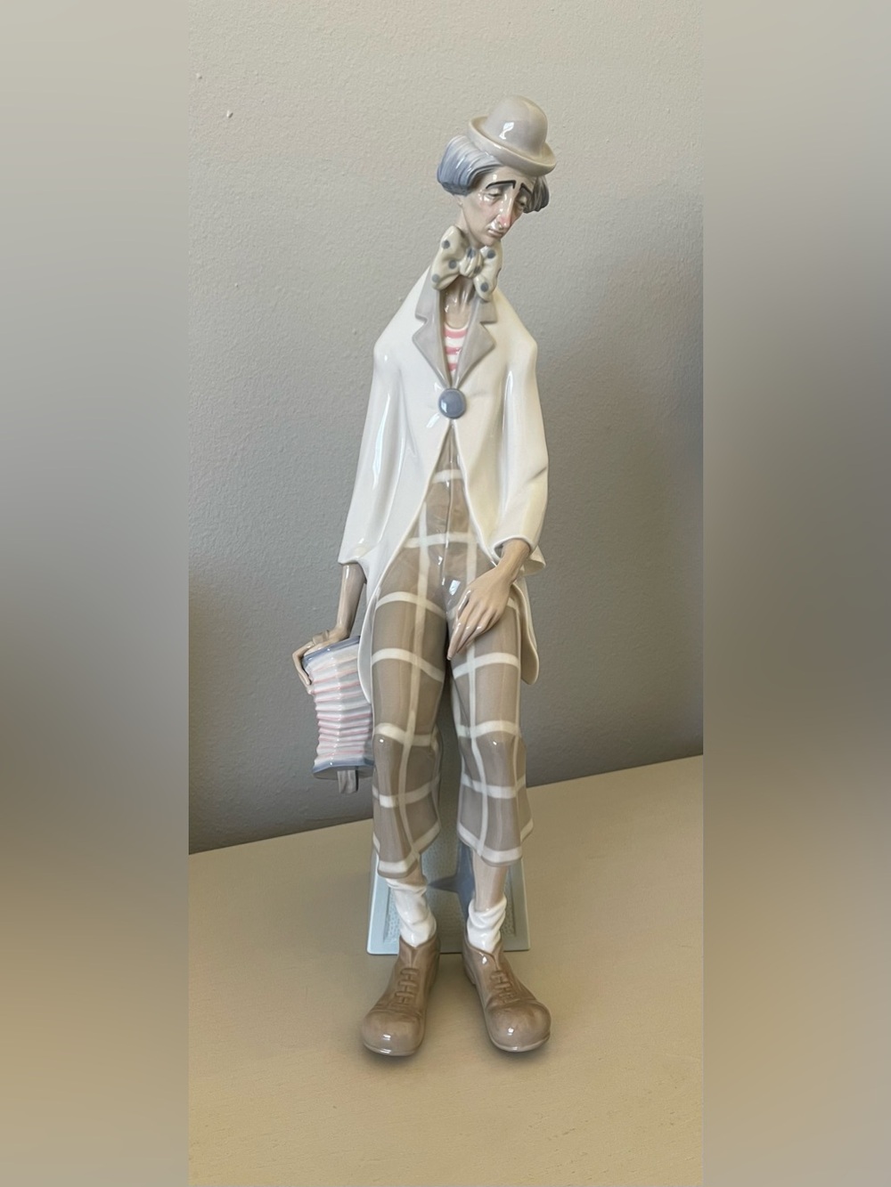 RARE LLADRO CLOWN WITH CONCERTINA #1027 PAYASO
